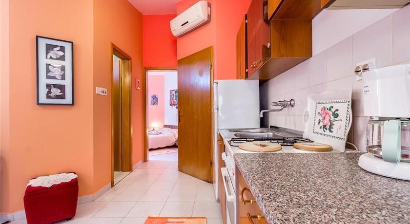 Apartments Bardak Ližnjan Chambre photo