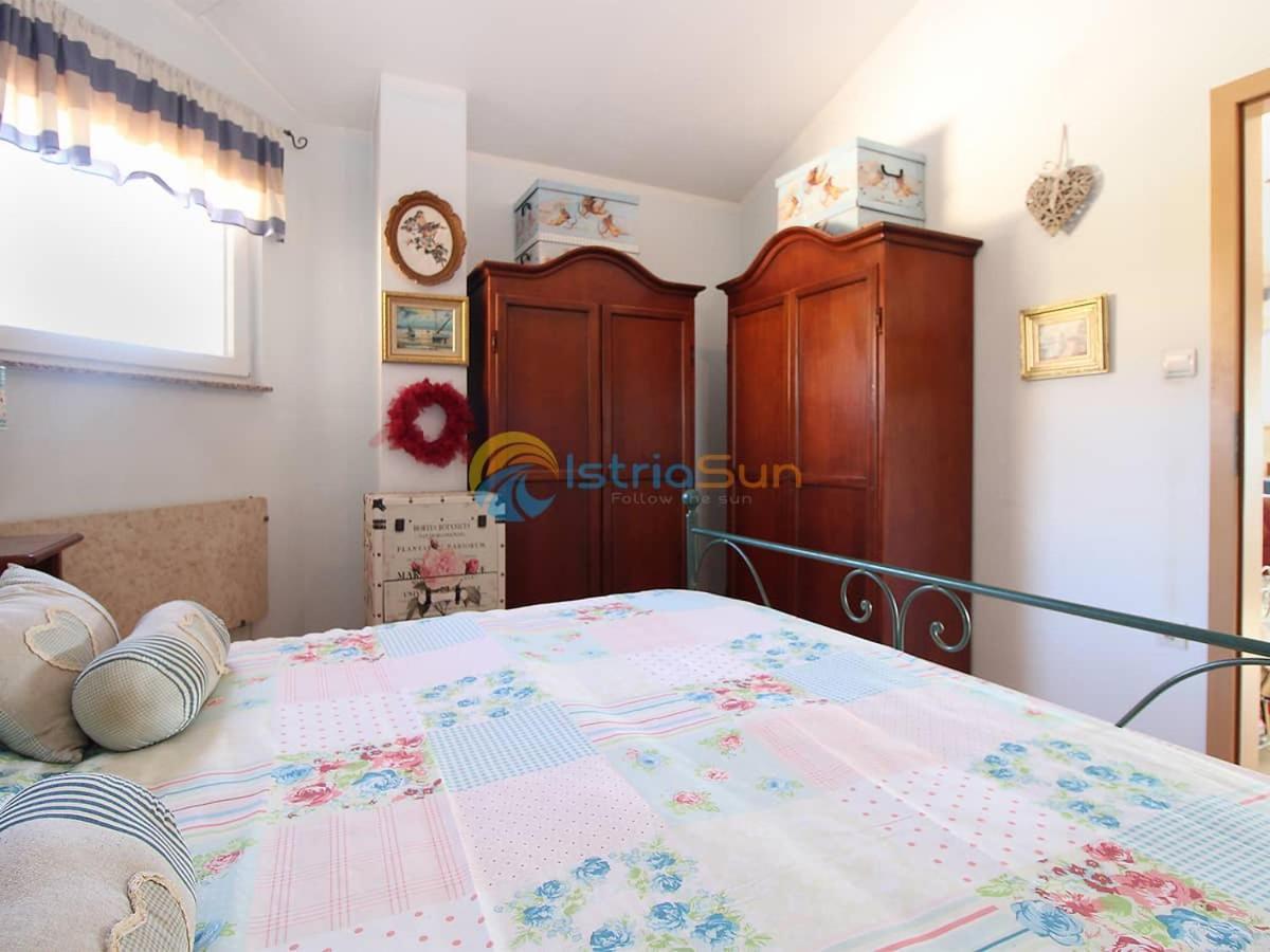 Apartments Bardak Ližnjan Extérieur photo