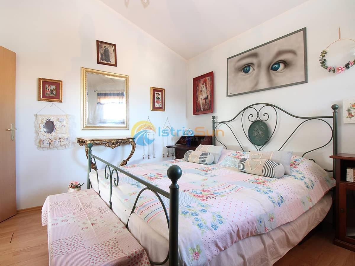 Apartments Bardak Ližnjan Extérieur photo