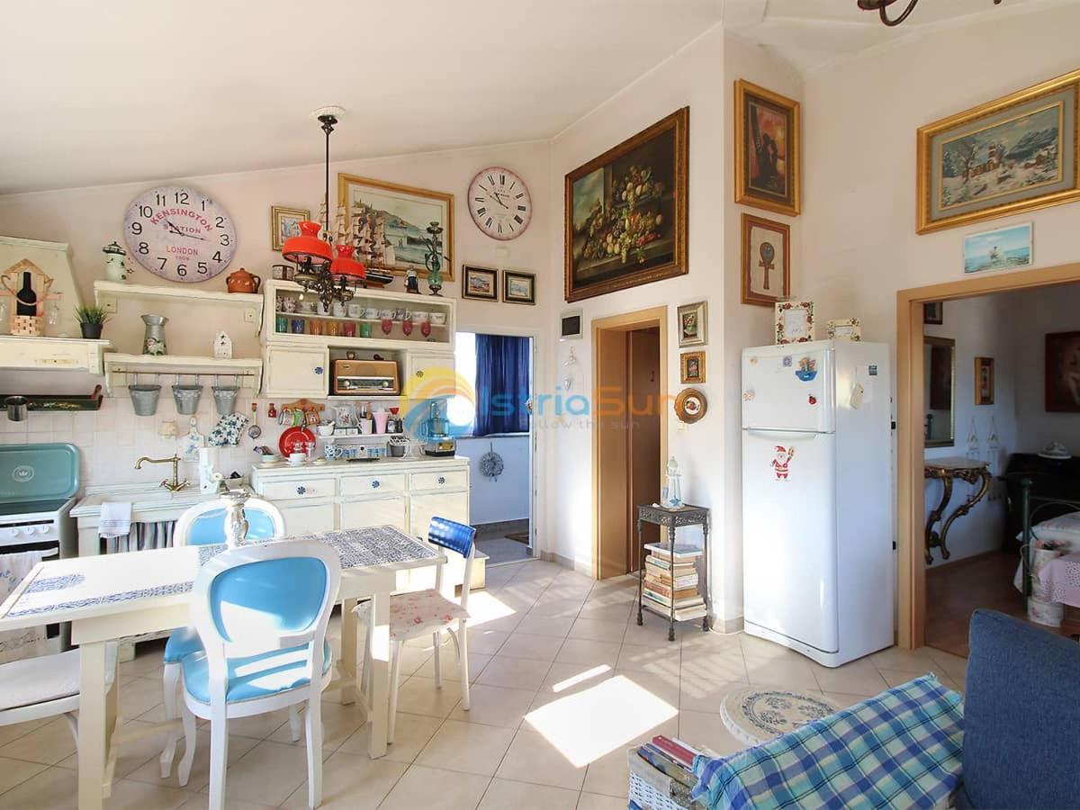 Apartments Bardak Ližnjan Extérieur photo