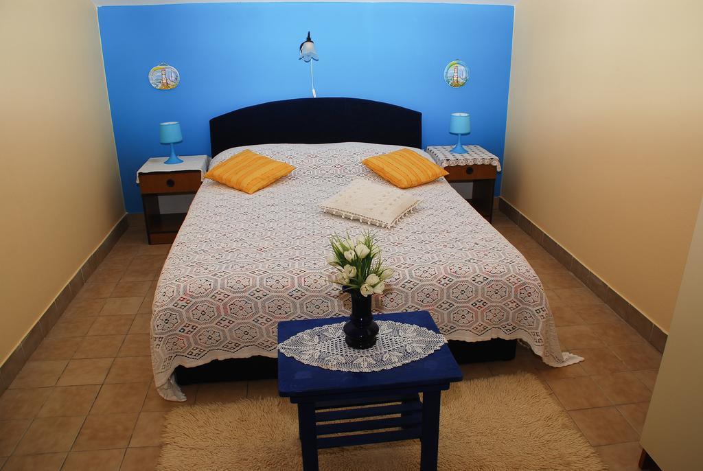 Apartments Bardak Ližnjan Chambre photo