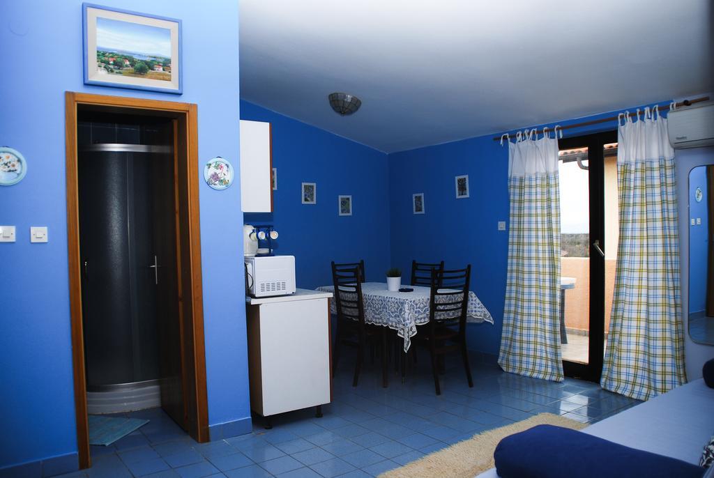 Apartments Bardak Ližnjan Chambre photo