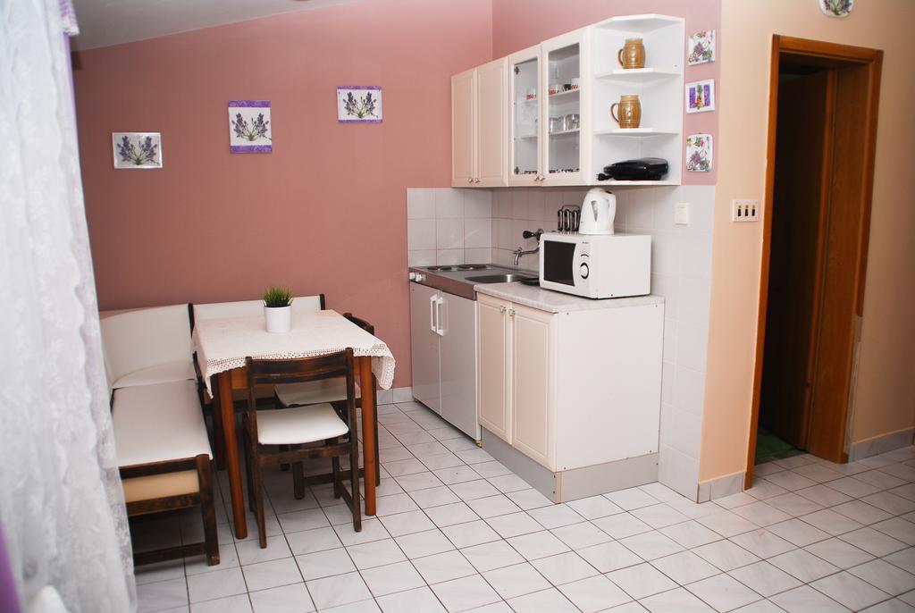 Apartments Bardak Ližnjan Chambre photo
